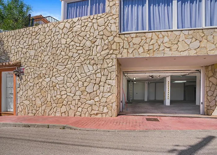 Torremimosas Villa
